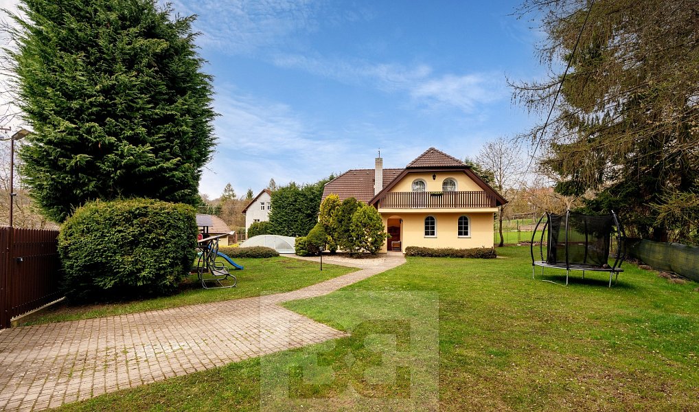 Prodej domu 170 m² s pozemkem 1 332 m², Kunice – náhled fotky 4