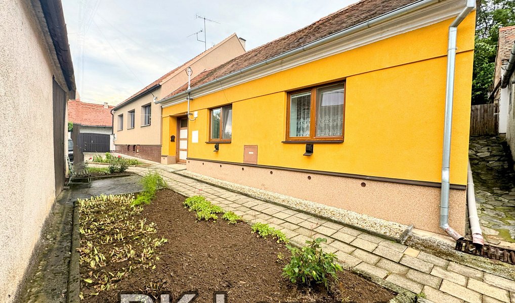 Prodej domu 70 m² s pozemkem 369 m², Skalice – náhled fotky 3
