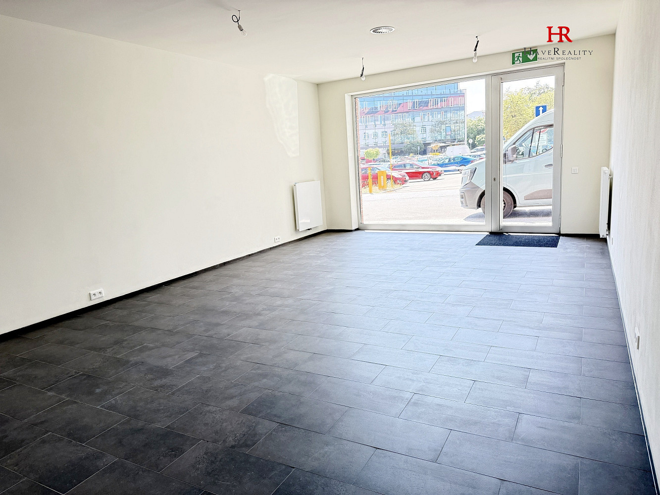 Pronájem obchodních prostor 65 m² – fotografie 4