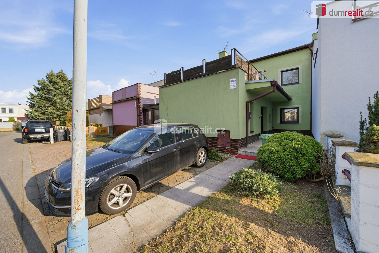 Prodej domu 280 m² s pozemkem 262 m²