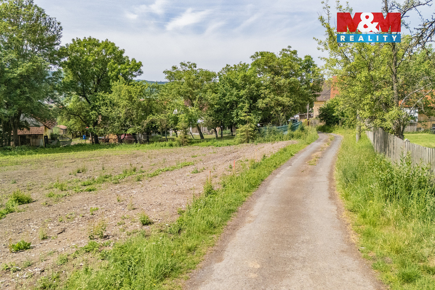 Prodej stavebního pozemku 1 133 m² – fotografie 4