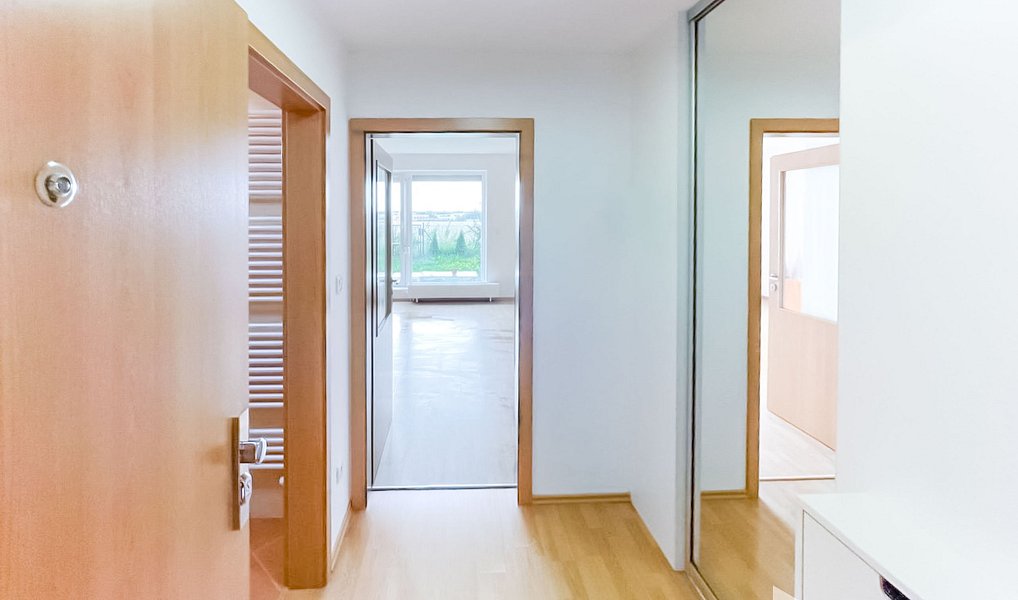 Prodej bytu 1+kk 43 m², Hostivice – náhled fotky 8