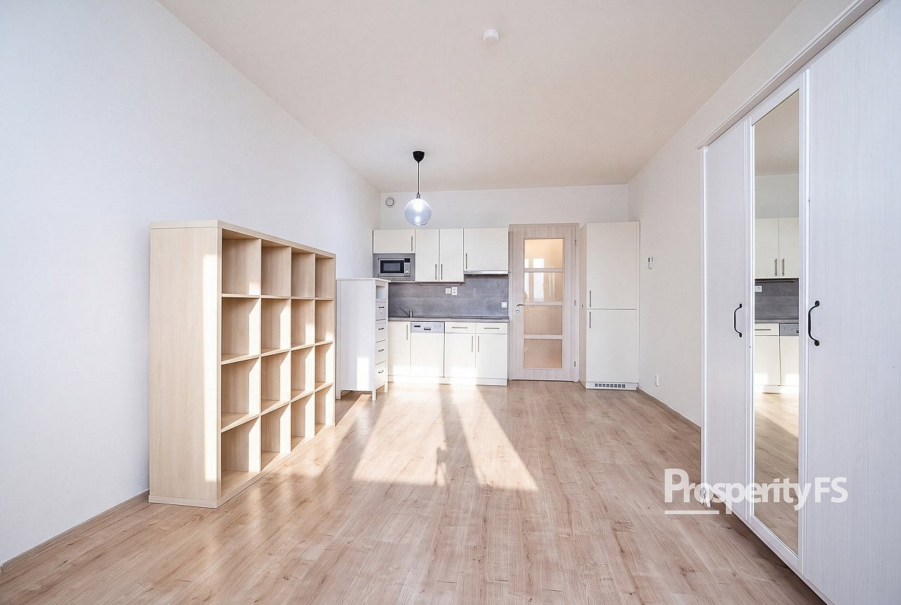 Prodej bytu 1+kk 33 m² – fotografie 3
