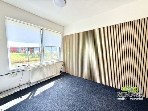 Pronájem kanceláře 37 m² – fotografie 2