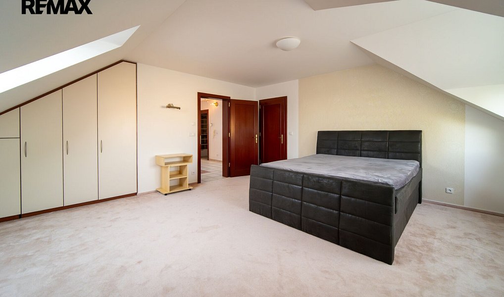 Prodej domu 346 m² s pozemkem 5 794 m², Troubsko – náhled fotky 20