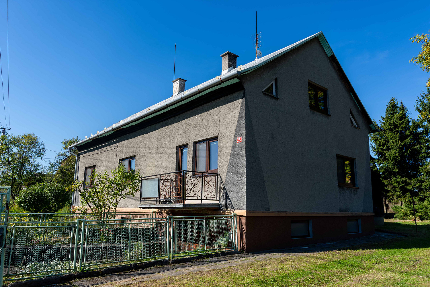 Prodej domu 130 m² s pozemkem 4 985 m²