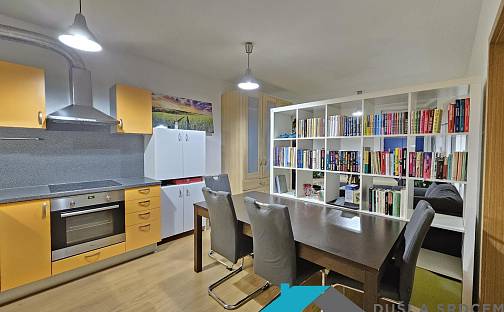 Prodej bytu 2+kk 54 m², Kytlická, Praha 9 - Prosek