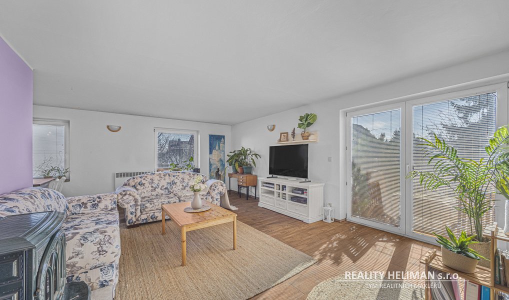 Prodej domu 393 m² s pozemkem 775 m², Líbeznice – náhled fotky 24