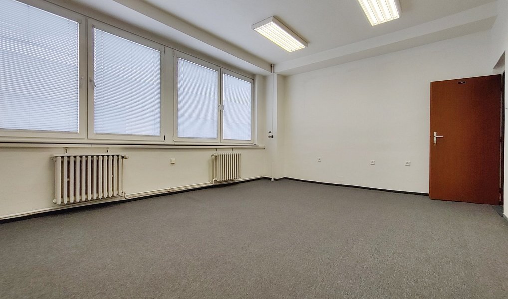Pronájem kanceláře 25 m², Praha – fotka 1 z 11