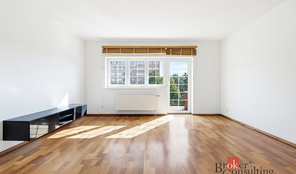 Pronájem bytu 3+kk 79 m², Praha – fotka 1 z 21