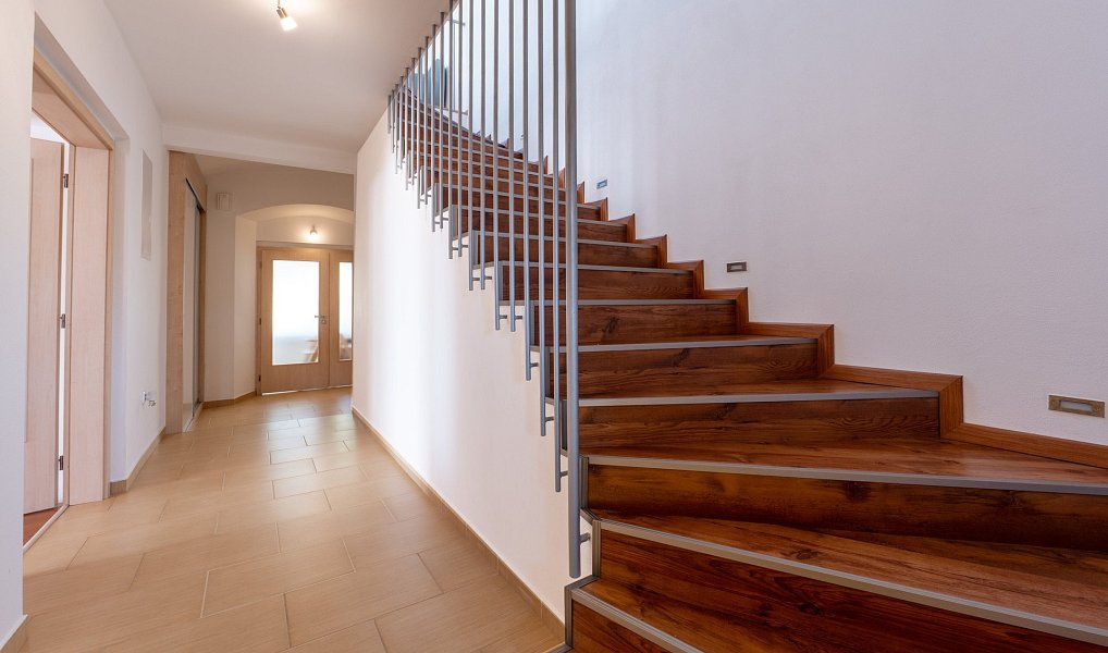 Prodej domu 252 m² s pozemkem 1 198 m², Lísek – náhled fotky 10