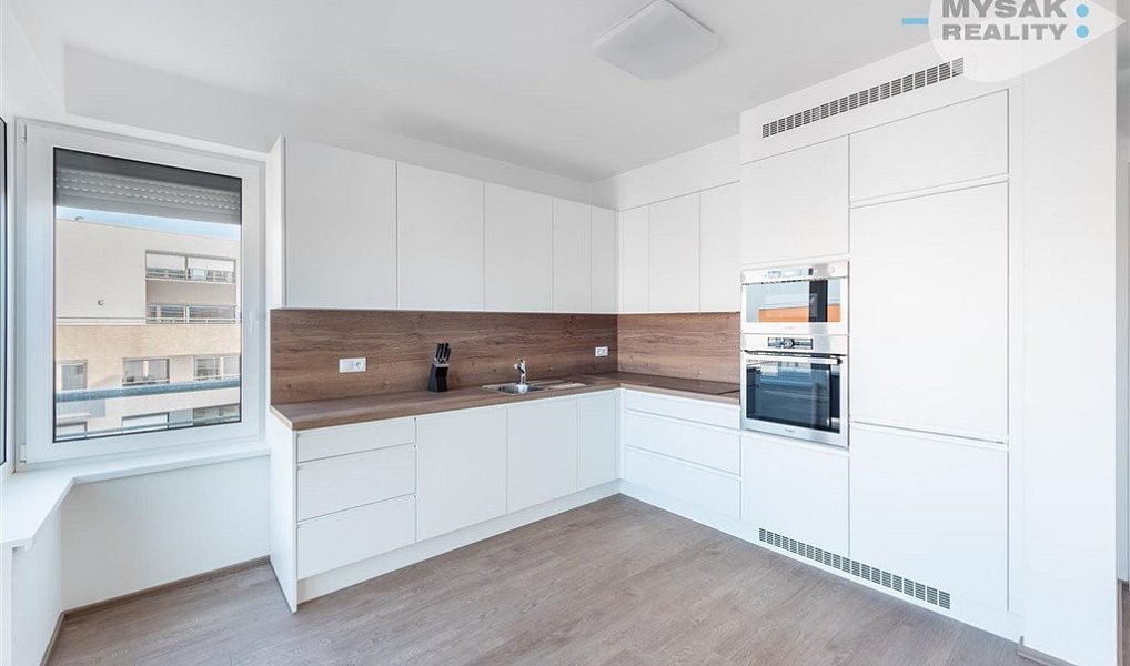 Pronájem bytu 3+kk 80 m², Praha – náhled fotky 4