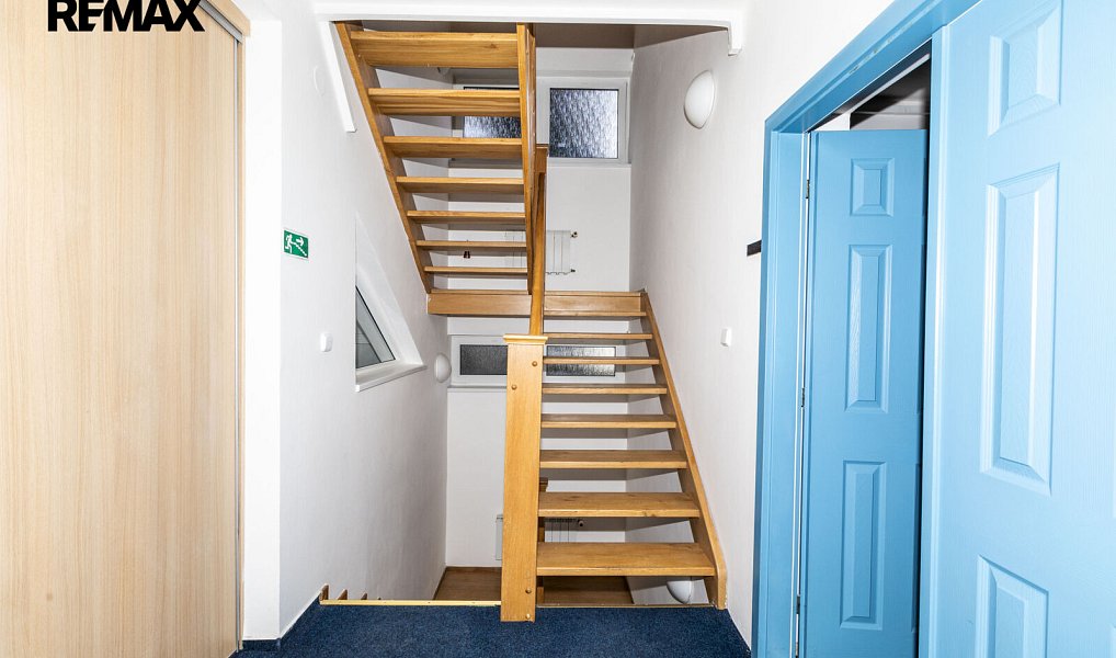 Pronájem domu 220 m² s pozemkem 225 m², Roudnice nad Labem – náhled fotky 9