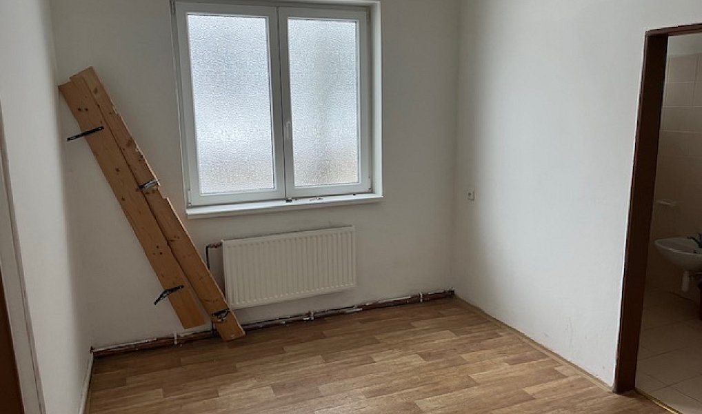 Pronájem kanceláře 70 m², Dobříš – náhled fotky 3