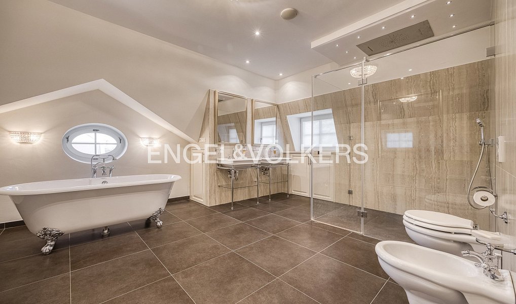 Prodej domu 345 m² s pozemkem 1 347 m², Praha – náhled fotky 14