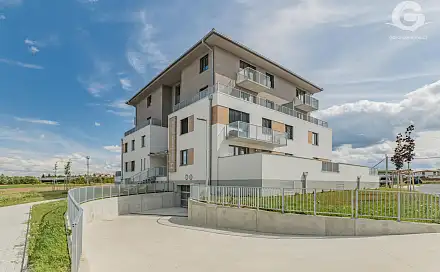 Pronájem bytu 3+kk 73 m²
