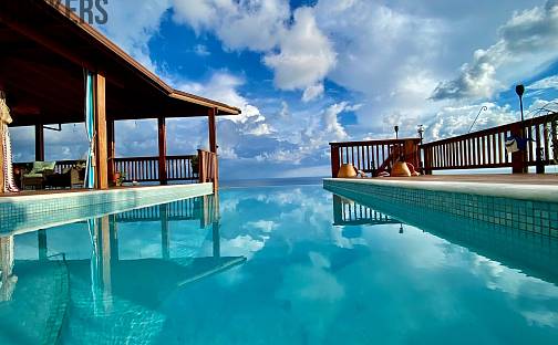 Prodej domu 419 m² s pozemkem 3 035 m², Coxen Hole, Roatán, Honduras