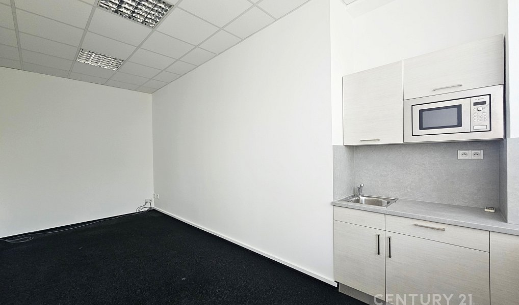 Pronájem kanceláře 59 m², Zlín – náhled fotky 10