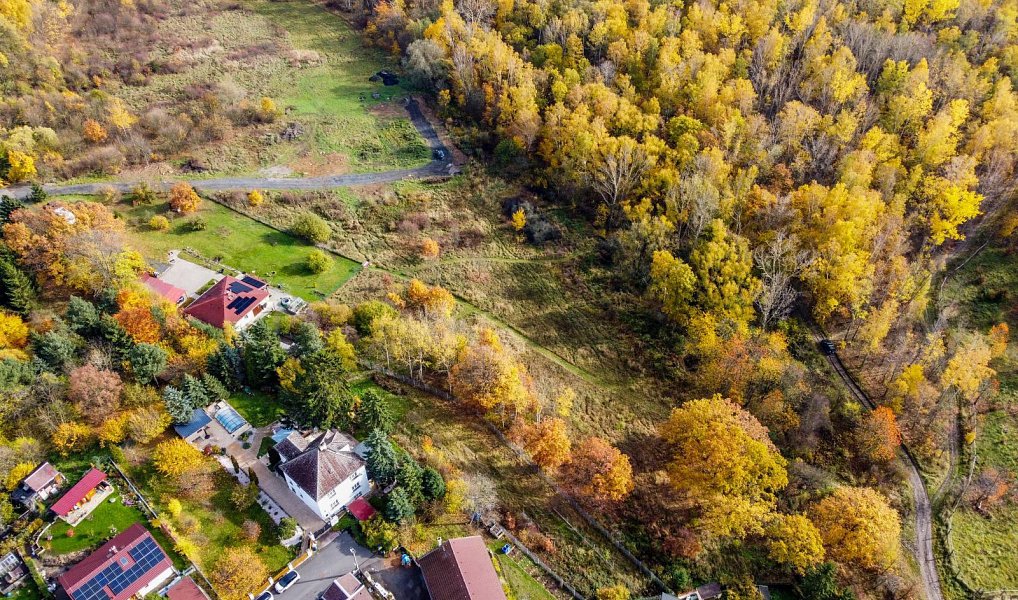 Prodej stavebního pozemku 6 468 m², Košťany – náhled fotky 15