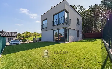 Prodej domu 124 m² s pozemkem 235 m², Za Dráhou, Neratovice - Lobkovice, okres Mělník