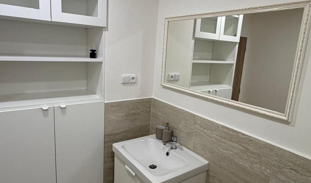 Prodej bytu 3+1 67 m², Teplice – náhled fotky 2