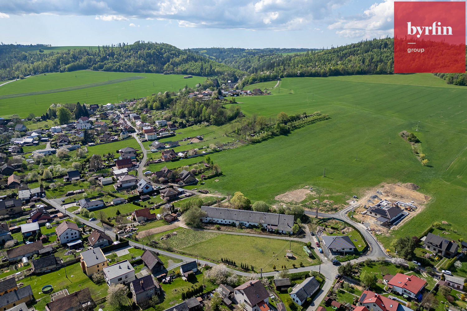 Prodej stavebního pozemku 981 m² – fotografie 4