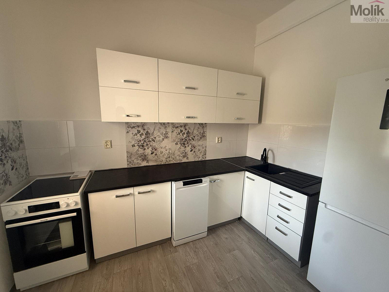Pronájem bytu 3+1 80 m² – fotografie 2