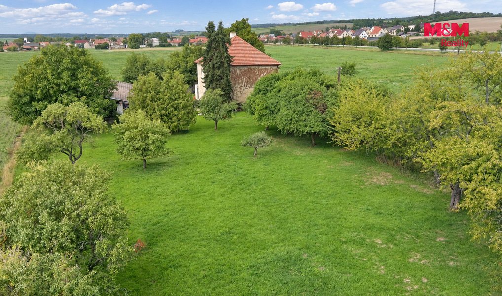 Prodej domu 300 m² s pozemkem 2 366 m², Kostelní Hlavno – náhled fotky 3