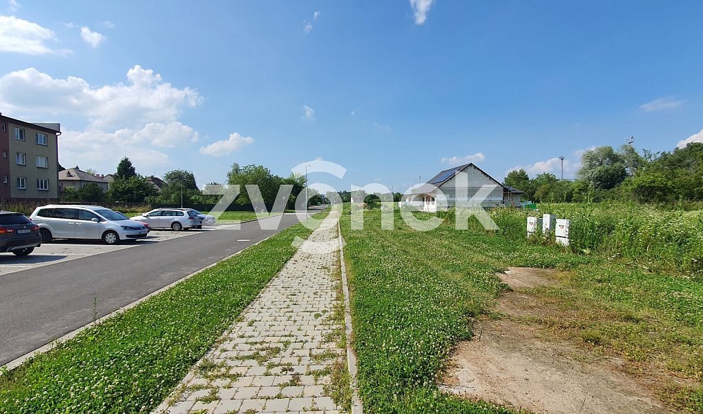 Prodej stavebního pozemku 1 070 m², Hulín – náhled fotky 12