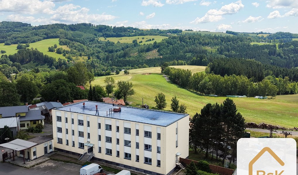 Prodej ubytovacího objektu 1 880 m², Zlatá Olešnice – náhled fotky 2