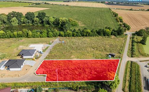 Prodej stavebního pozemku 1 805 m², Lutopecny, okres Kroměříž