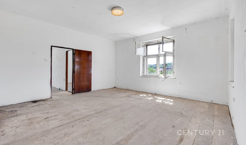 Prodej domu 224 m² s pozemkem 1 370 m², Vráž – náhled fotky 5