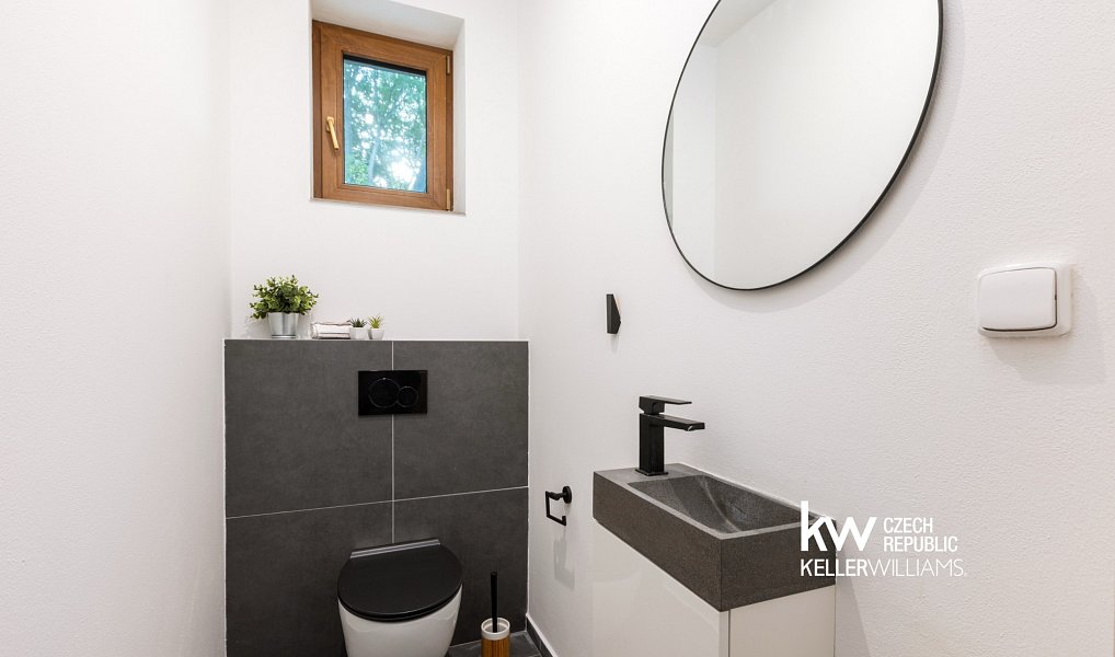 Prodej domu 145 m² s pozemkem 723 m², Zlonín – náhled fotky 35