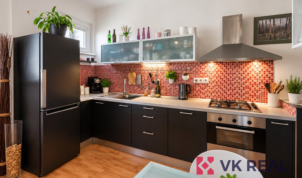 Prodej bytu 2+kk 42 m², Praha – náhled fotky 2