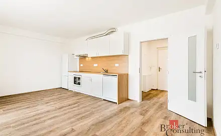 Pronájem bytu 1+kk 32 m²