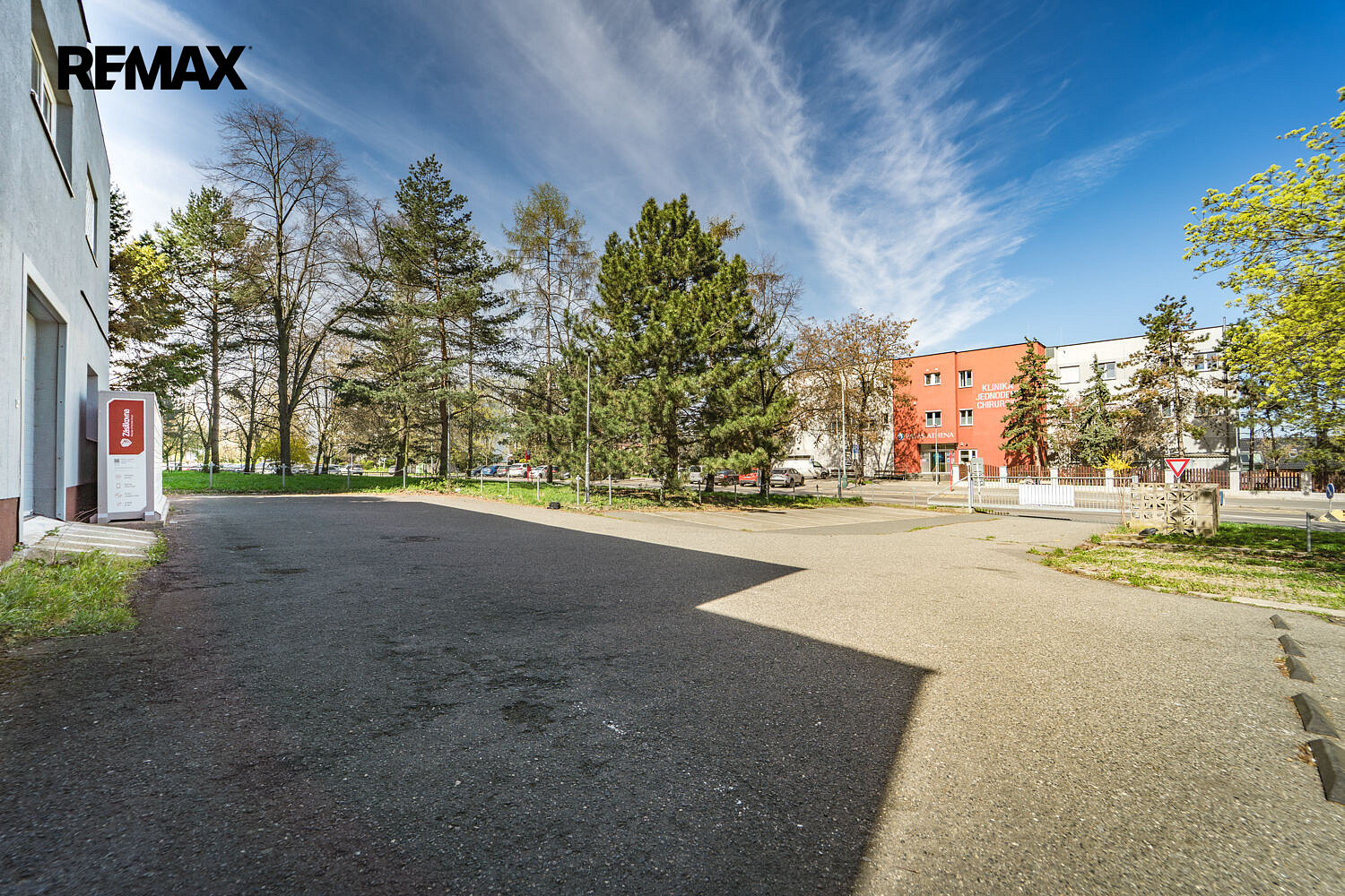 Pronájem obchodních prostor 297 m² – fotografie 4
