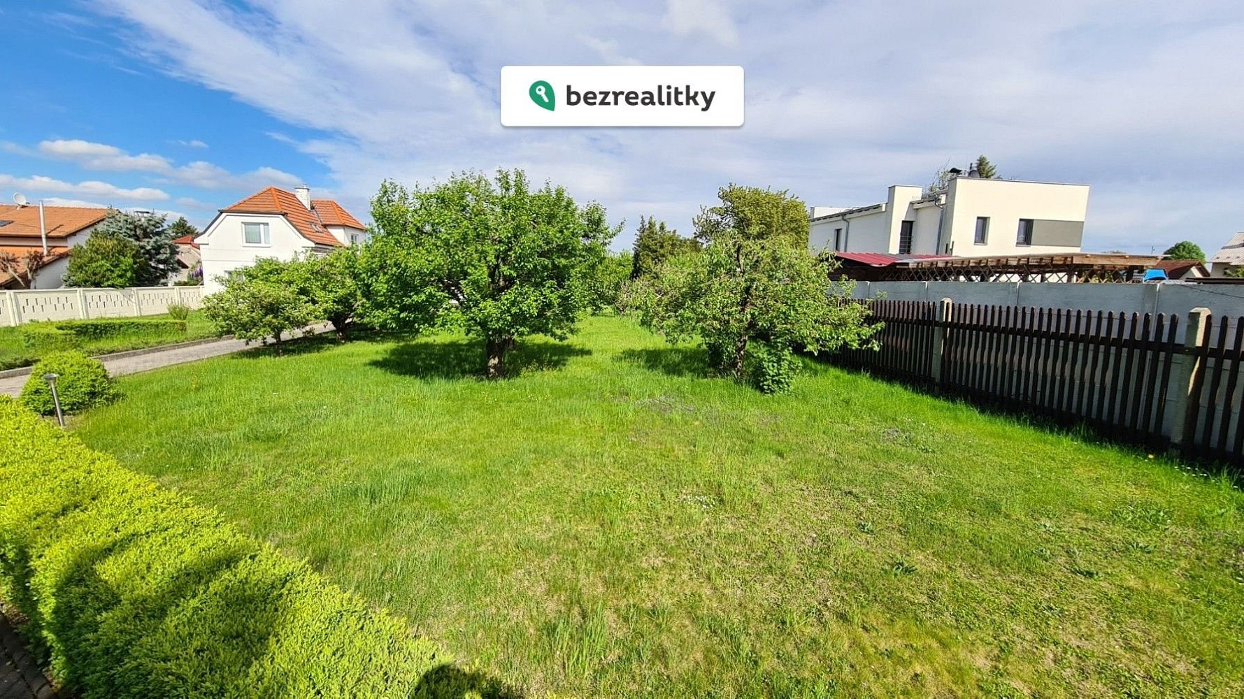 Prodej stavebního pozemku 832 m²