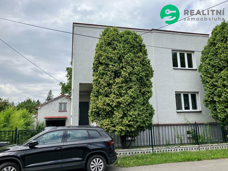 Prodej domu 254 m² s pozemkem 1 166 m²