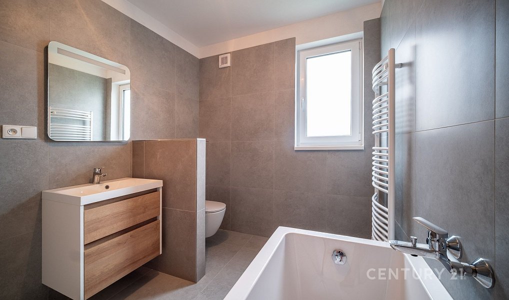 Prodej domu 161 m² s pozemkem 413 m², Homole – náhled fotky 14