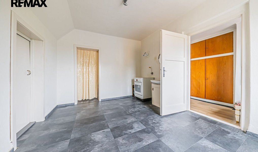 Prodej domu 167 m² s pozemkem 646 m², Kladno – náhled fotky 31