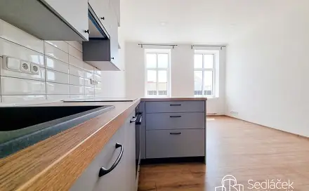 Pronájem bytu 2+kk 48 m², Josefa Kajetána Tyla, Sokolov