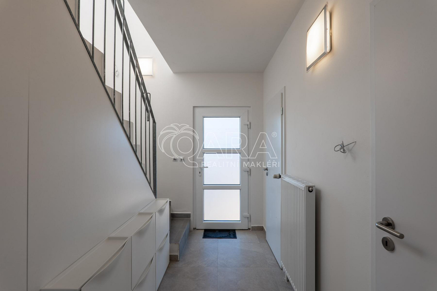 Prodej domu 96 m² s pozemkem 1 079 m² – fotografie 2