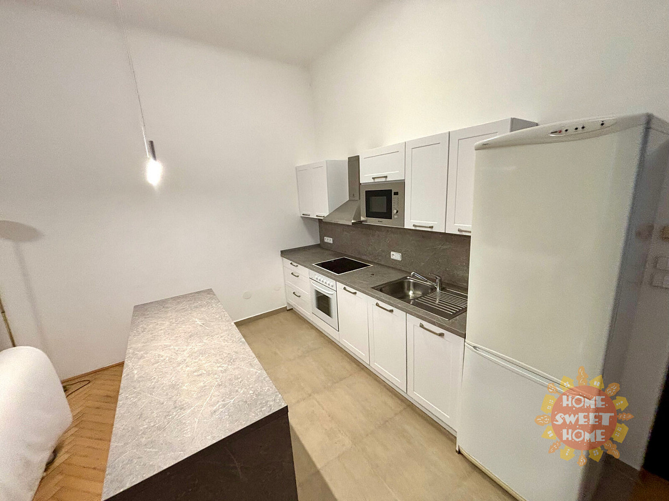 Pronájem bytu 2+kk 71 m² — photo 3