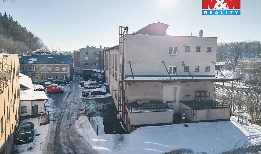 Prodej výrobních prostor 1 667 m², Trutnov – náhled fotky 19