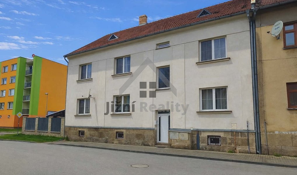 Prodej domu 450 m² s pozemkem 648 m², České Velenice – náhled fotky 3
