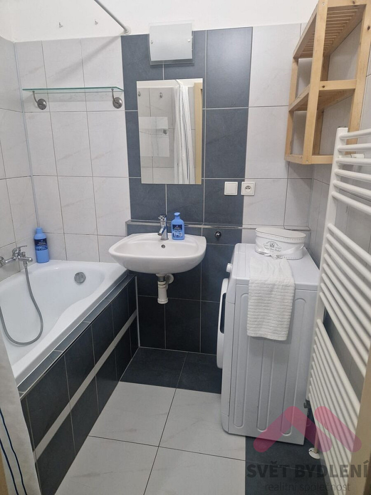 Pronájem bytu 2+1 70 m² — photo 4