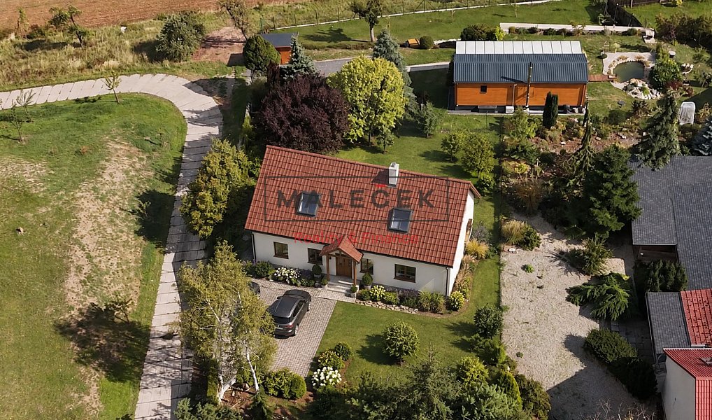Prodej stavebního pozemku 833 m², Líský – náhled fotky 3