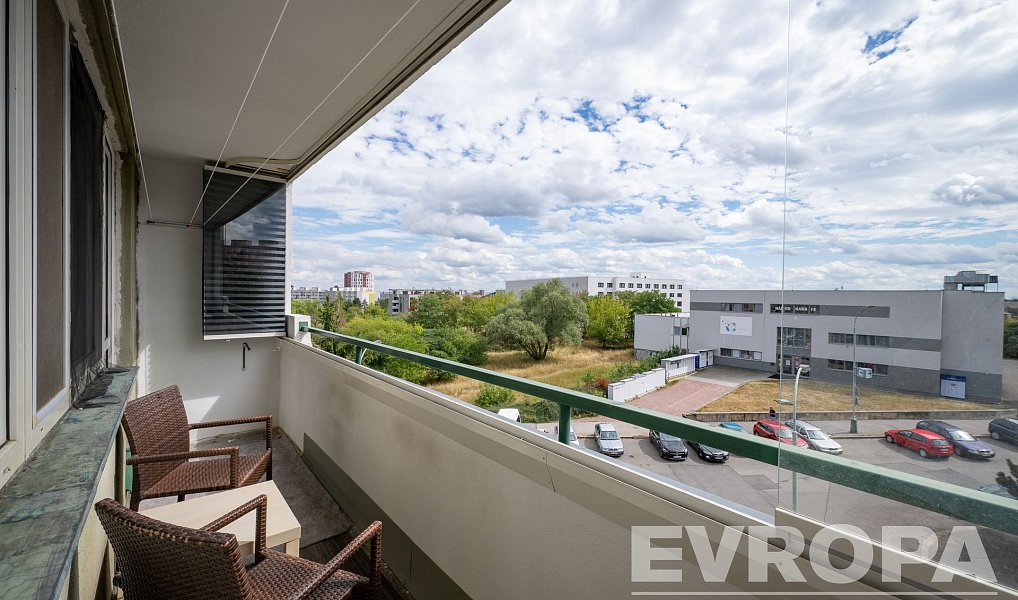 Prodej bytu 3+kk 93 m², Praha – náhled fotky 2