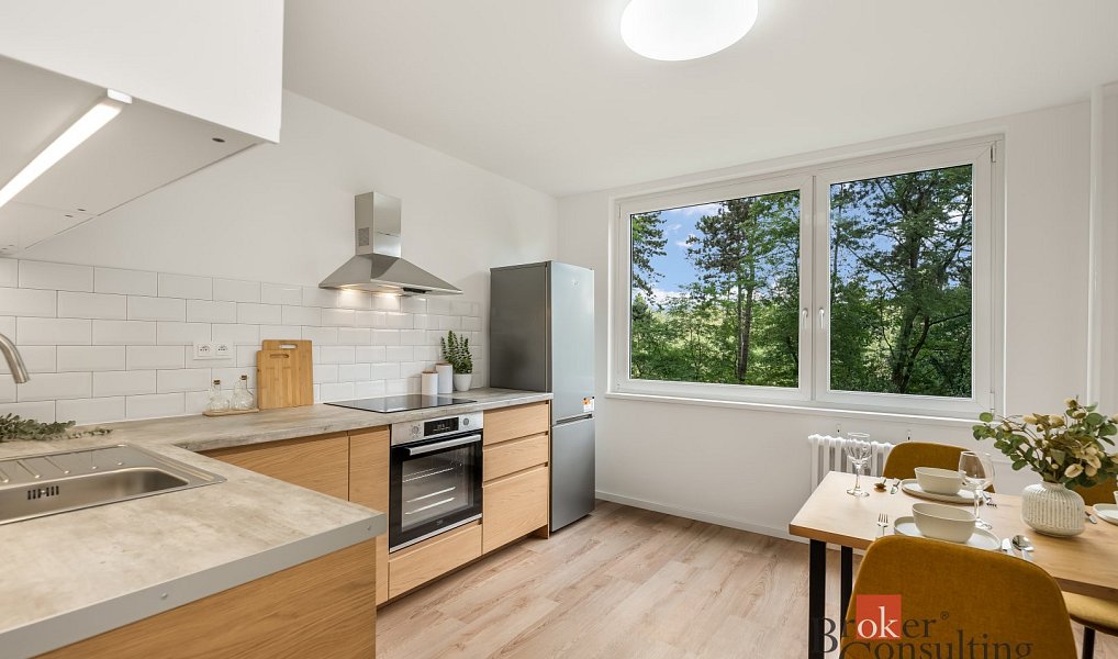 Prodej bytu 3+1 79 m², Praha – náhled fotky 2