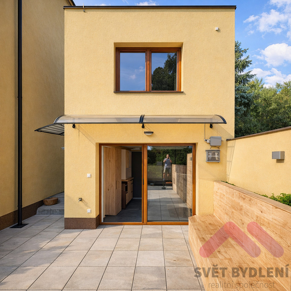 Pronájem bytu 2+kk 47 m² – fotografie 3